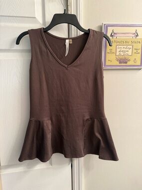 NY Collection Brown Sleeveless V-Neck Peplum Tank